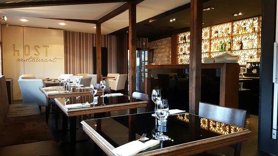 Host Restaurant